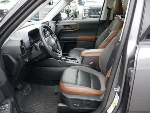 Used 2021 Ford Bronco Sport Outer Banks w/ Outer Banks Package AWD/4WD image 2