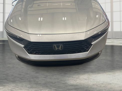 Used 2024 Honda Accord EX image 22