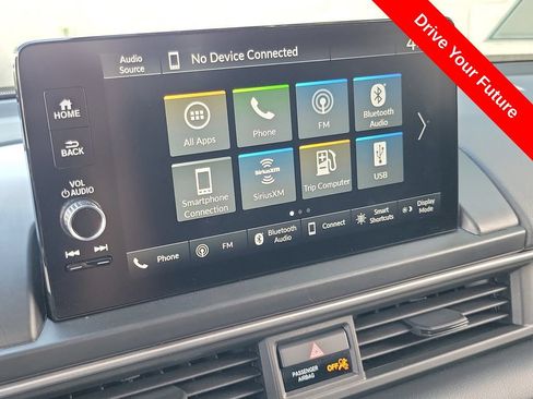 Used 2024 Honda Pilot EX-L image 9