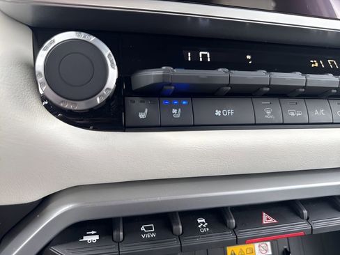 Used 2024 Toyota Tundra Capstone image 24