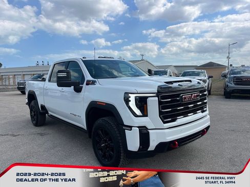 New 2026 GMC Sierra 2500 AT4 w/ AT4 Premium Plus Package AWD/4WD image 2