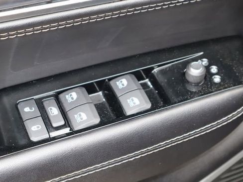 Used 2023 Jeep Wagoneer Series II RWD image 24