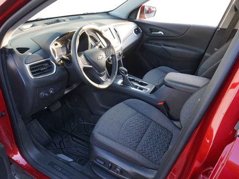 Used 2024 Chevrolet Equinox LT w/ LPO, Floor Liner Package FWD image 9
