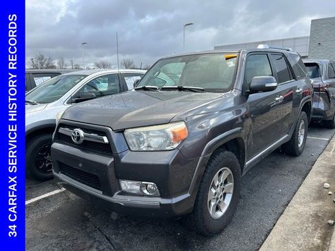 Used 2013 Toyota 4Runner SR5 w/ Premium Pkg image 2