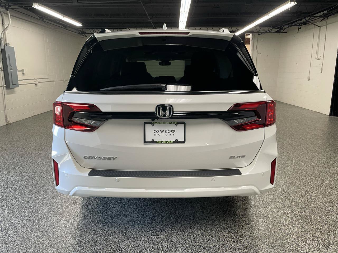 Used 2026 Honda Odyssey Elite image 6