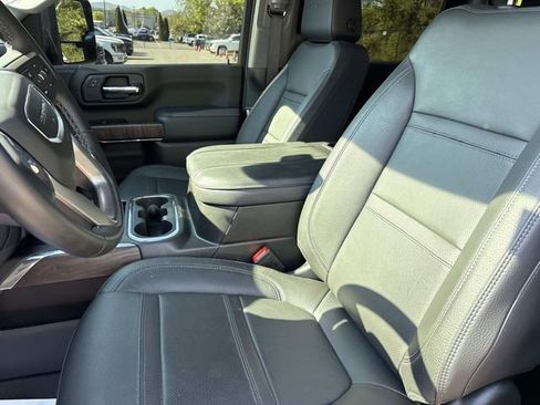 Used 2023 GMC Sierra 3500 Denali w/ Denali Ultimate Package image 27