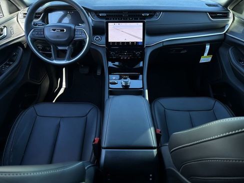 New 2025 Jeep Grand Cherokee L Limited AWD/4WD image 18
