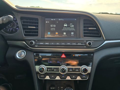 Used 2020 Hyundai Elantra Value Edition w/ Cargo Package (C1) FWD image 16