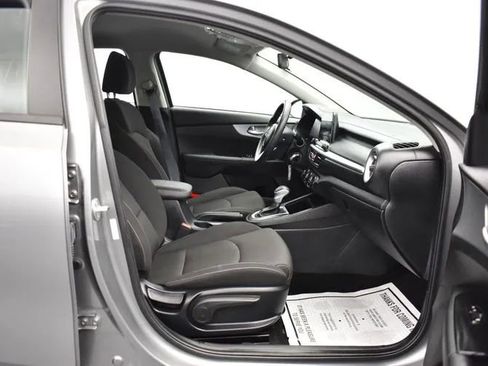 Used 2023 Kia Forte LXS FWD image 16
