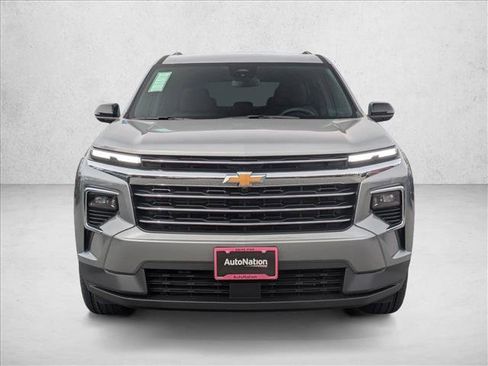 New 2026 Chevrolet Traverse LT image 8