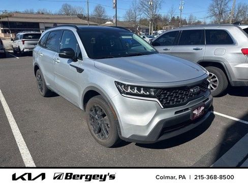 Certified 2021 Kia Sorento S w/ Panoramic Sunroof Package AWD/4WD image 3