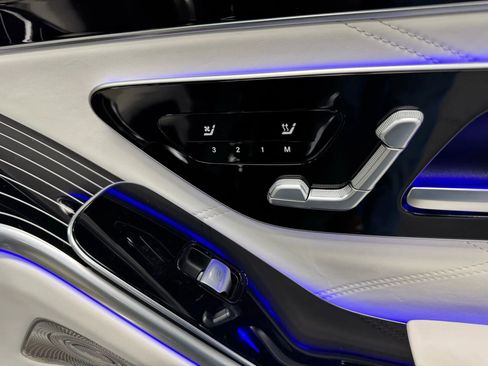 Used 2023 Mercedes-Benz Maybach S 680 4MATIC w/ Manufaktur Leather Package image 77