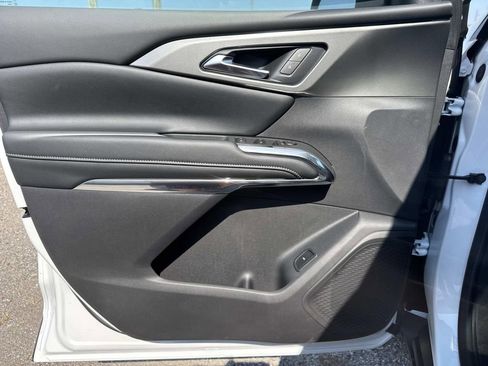 New 2026 Chevrolet Traverse LT w/ Sun and Wheel Package image 18