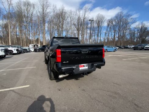 Certified 2025 Toyota Tacoma SR5 w/ SR5 Upgrade Package image 16