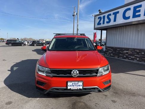 Used 2018 Volkswagen Tiguan SE image 3