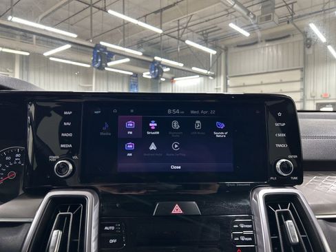 Used 2023 Kia Sorento EX AWD/4WD image 23