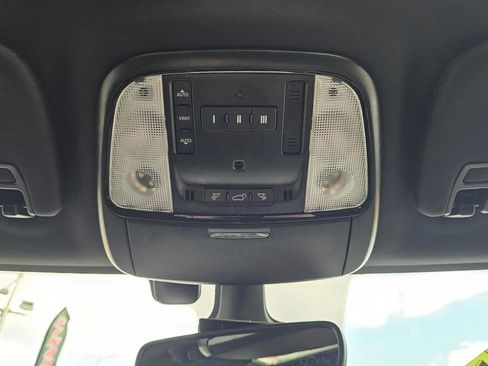 Used 2024 Dodge Durango GT image 42