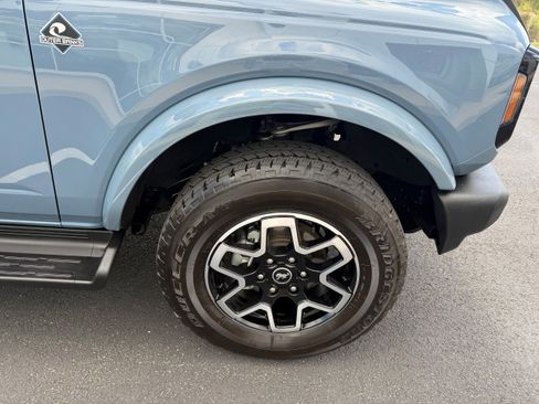 Certified 2025 Ford Bronco Outer Banks AWD/4WD image 11