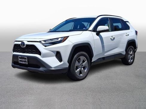 Used 2024 Toyota RAV4 XLE AWD/4WD image 1