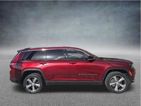 Used 2021 Jeep Grand Cherokee L Limited AWD/4WD image 4