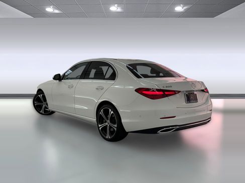 Used 2024 Mercedes-Benz C 300 Sedan image 3