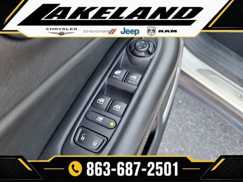 Used 2020 Jeep Compass Latitude FWD image 16