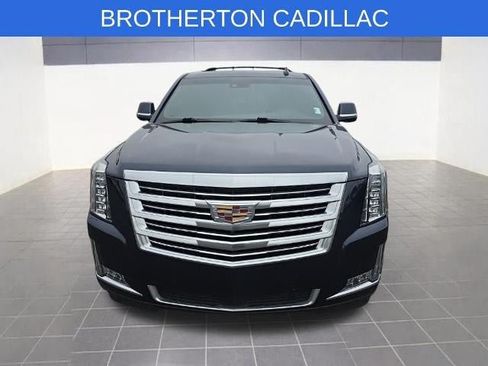 Used 2019 Cadillac Escalade ESV Platinum AWD/4WD image 2