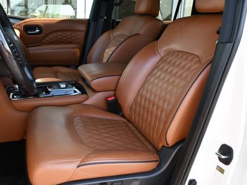 Certified 2024 INFINITI QX80 Sensory w/ Cargo Package AWD/4WD image 17