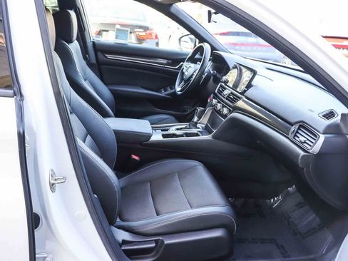 Used 2020 Honda Accord Sport image 15