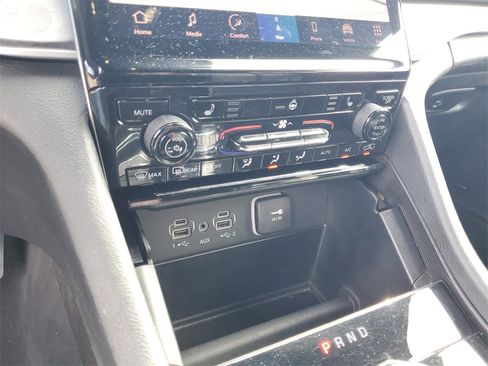 Used 2024 Jeep Grand Cherokee Limited 4xe image 24