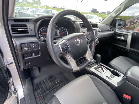 Used 2016 Toyota 4Runner SR5 Premium AWD/4WD image 26