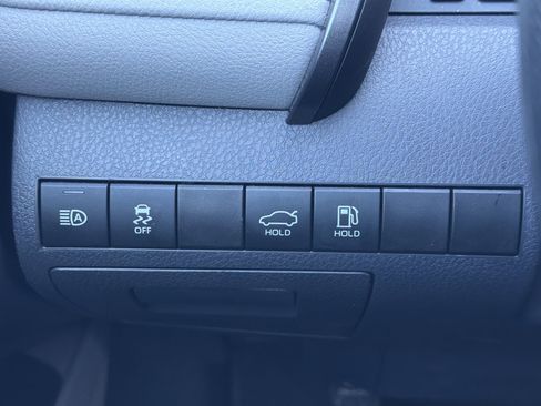 Used 2023 Toyota Camry LE image 10