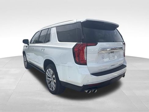 Used 2023 GMC Yukon Denali w/ Advanced Technology Package AWD/4WD image 9