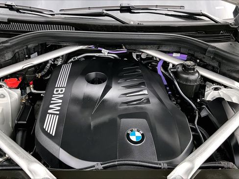 Used 2026 BMW X5 xDrive40i w/ Executive Package image 27