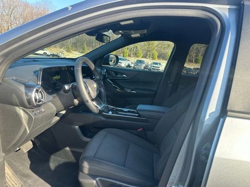 Used 2025 Chevrolet Equinox LT image 10