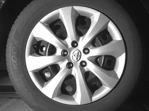 Used 2025 Toyota Corolla LE FWD image 15
