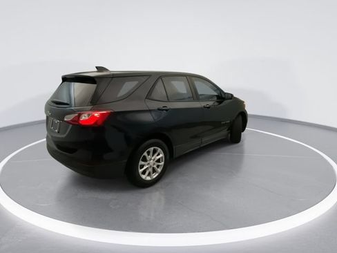 Used 2020 Chevrolet Equinox LS FWD image 6
