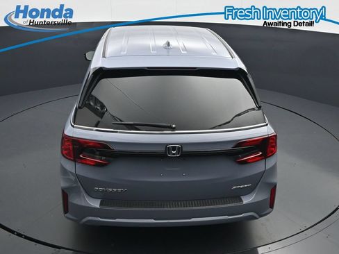 Used 2025 Honda Odyssey Sport-L image 27