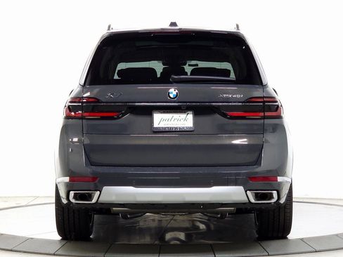 Used 2026 BMW X7 xDrive40i w/ Premium Package image 6