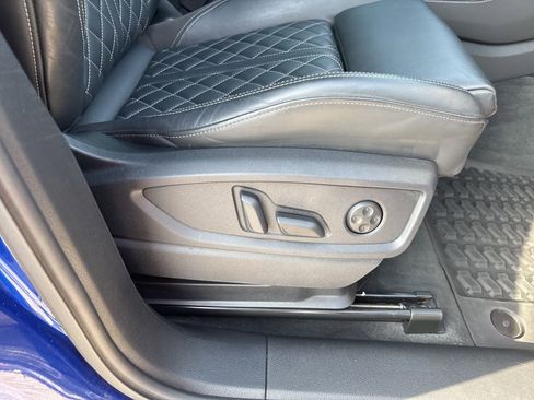 Used 2023 Audi SQ5 Premium Plus w/ Premium Plus Package image 52