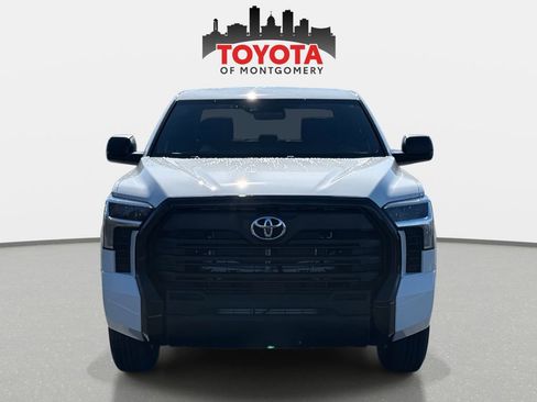 New 2026 Toyota Tundra SR image 8