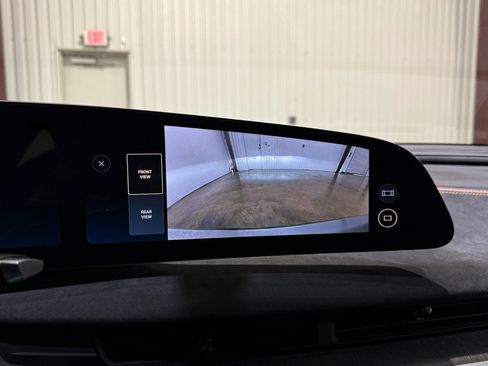 Used 2022 Lucid Air Grand Touring image 27