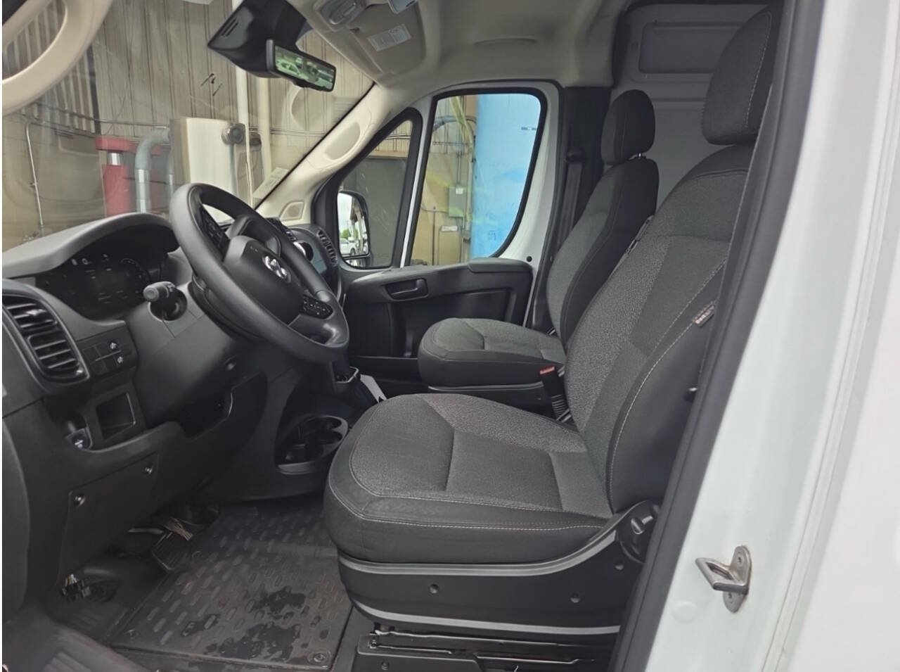 Used 2023 RAM ProMaster 3500 FWD image 7