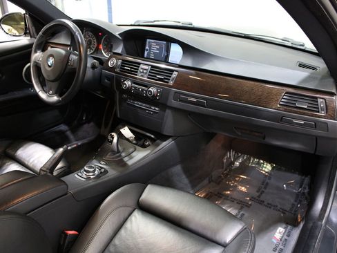 Used 2011 BMW M3 Coupe image 18