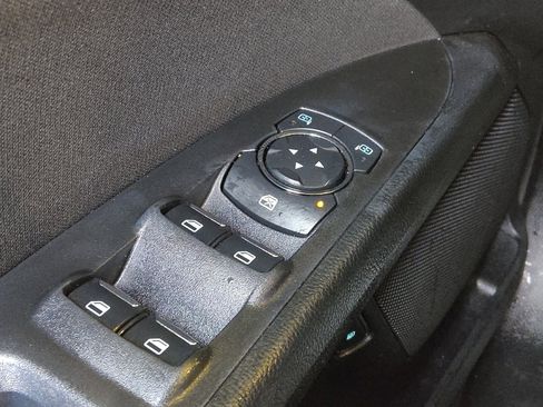 Used 2020 Ford Fusion SE FWD image 27