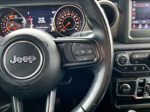 Used 2021 Jeep Wrangler Unlimited Sport AWD/4WD image 24