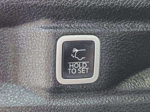 Used 2021 Jeep Grand Cherokee L Limited AWD/4WD image 14