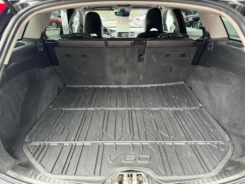 Used 2016 Volvo V60 T5 Cross Country w/ Convenience Package image 12