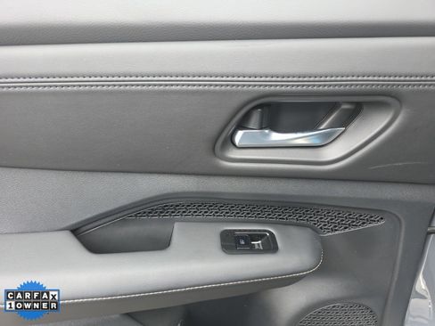 Used 2023 Nissan Ariya AWD image 48