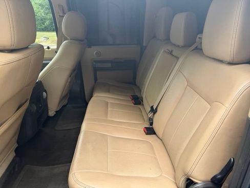 Used 2016 Ford F350 Lariat w/ Lariat Ultimate Package RWD image 29